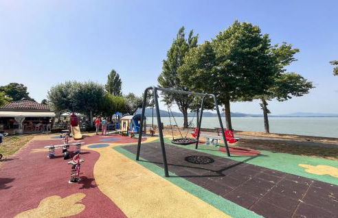 Stunning Apartment In San Feliciano - Foto 34