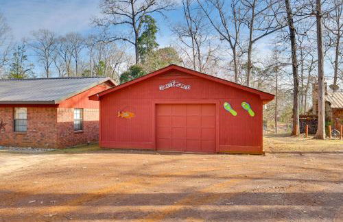 Hot Tub, Lake Access! Anglers Escape in Hemphill - Foto 26
