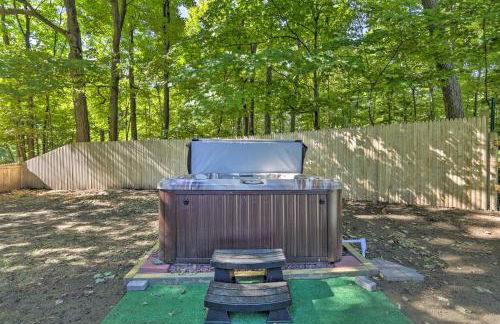 Decked-Out Home Hot Tub, Pool, Fire Pit and More! - Foto 36