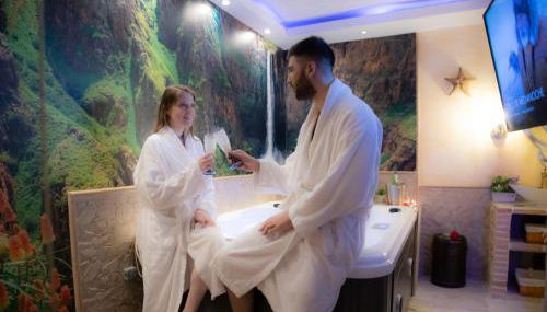 APARTAMENTO ESTRELLA SAUNA SPa JACUZZI - Photo 4