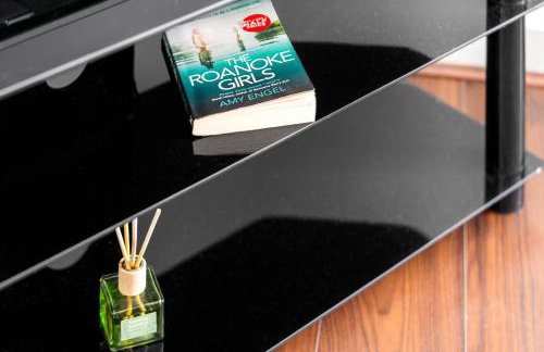 Mint drive 2 Beds With Secure Car Or Van Park w WiFi-Netflix No Deposit Required - Foto 21