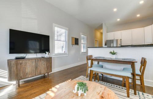 1 Mi to Dtwn Home with Backyard in Raleigh! - Foto 5