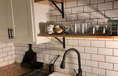 1BR 1 BA near Carl Health and OSF - Foto 17