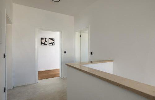 Villa Levita with Pool - Photo 32