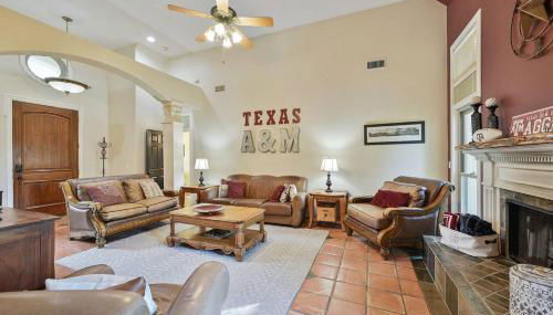 Spirit of Aggieland Retreat-HugeYard-1 Mile to A&M - Foto 4