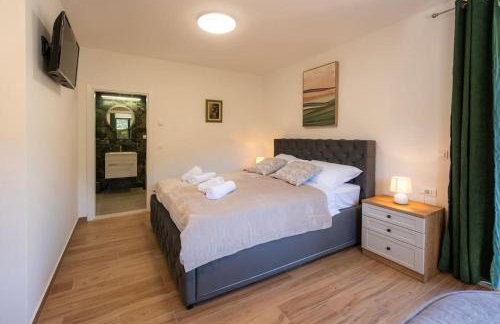 Villa VlaMar - new luxury house - Photo 13