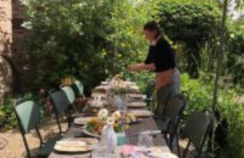 Tudor Romance- a historic manor house for holiday and corporate stays - Foto 21