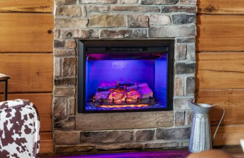 Rustic Mountain Retreat by Ghosal Luxury Lodging - Foto 18