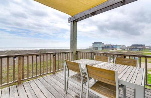 BBQs and Decks Oceanfront Surfside Beach Home - Photo 2