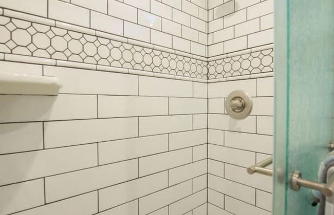 Stillwater House Tiny Container Home 12 min to Downtown Magnolia - Foto 9