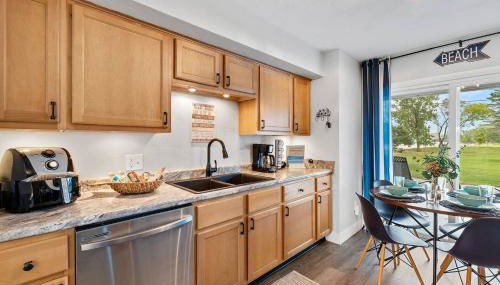 Beachside Condo Downtown with Lake Michigan Views - Foto 4, toaster