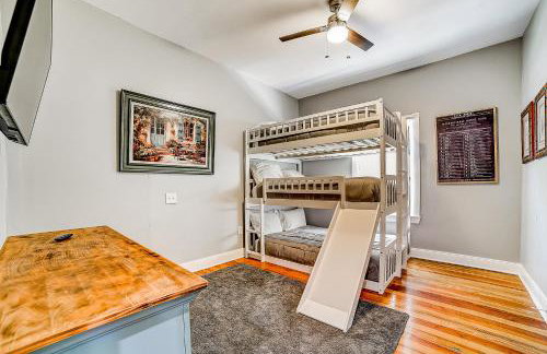 Dog-friendly home with large patio, W/D & central AC - Foto 18