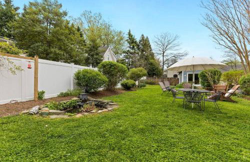 Unique Eastport Bungalow w Yard - Foto 47