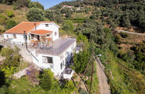 Iris Cretan Mountain Escape - Photo 34