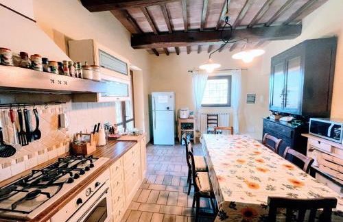 Detached Villa - Sleeps 10 - Pool - Pergola - Playground for Children - Wifi - Photo 44