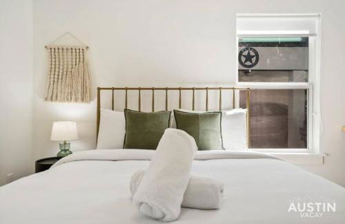 Trendy Remodeled Home by SoCo w Nice Outdoor Space - Foto 29