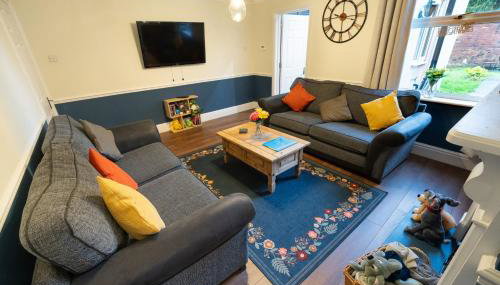 Contractor Friendly 4BR House Ideal for Long Term Stays - Foto 2