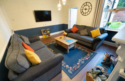 Contractor Friendly 4BR House Ideal for Long Term Stays - Foto 2