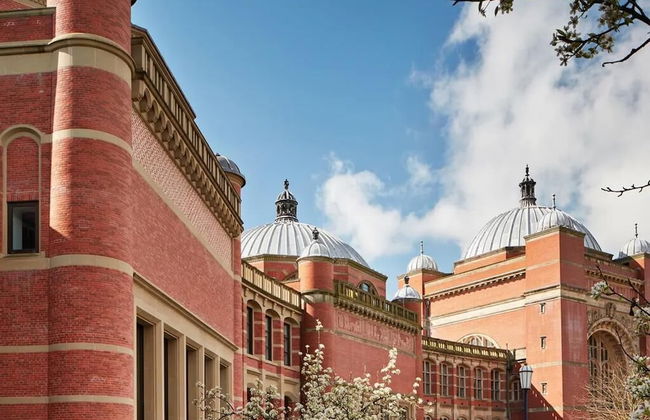 Beautiful 2-bed Apartment in Birmingham - Photo 9