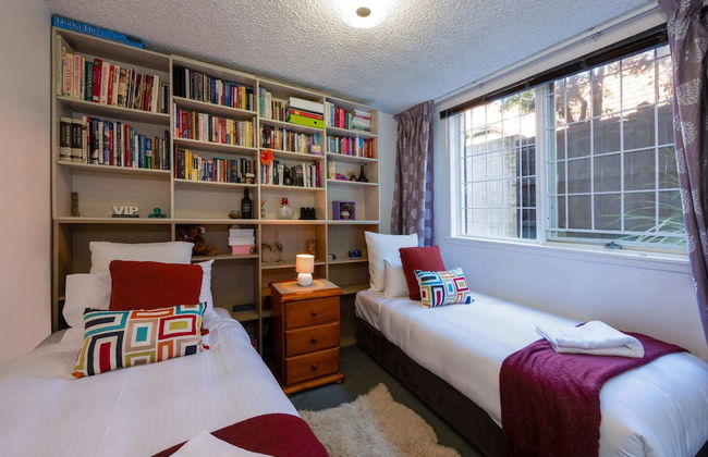 Beautiful 2-bed Unit in St Kilda West w/ Parking - Foto 2