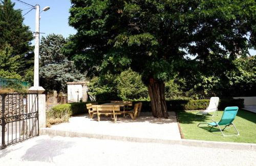 MAGNANERIE LEONY : Maison au calme avec jardin - Foto 20