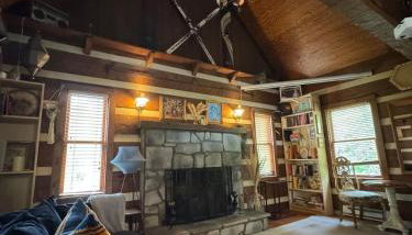 Cozy Cabin Escape Hot Tub & Lake Access - Foto 3