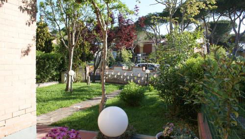 Appartamento indipendente con Giardino ideale per famiglie - Foto 2, Garden, Garden view