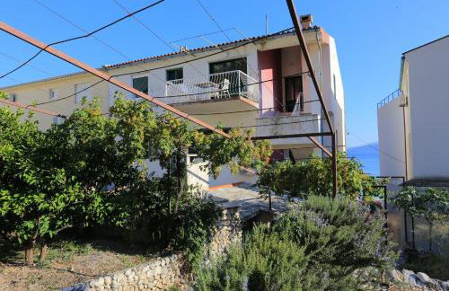 Apartments by the sea Igrane, Makarska - 6653 - Photo 2