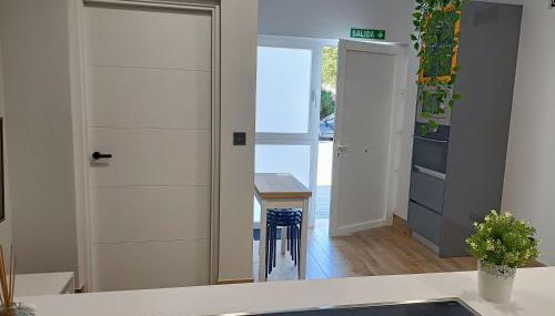 Apto Izaro -Parking Gratis, Reformado- Gaztelugatxe y Gastronomía -Familias y Pareja - Foto 3