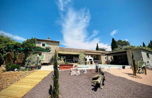 84A - "Mas d'Elise" magnificent villa with pool in the heart of Luberon - Foto 3