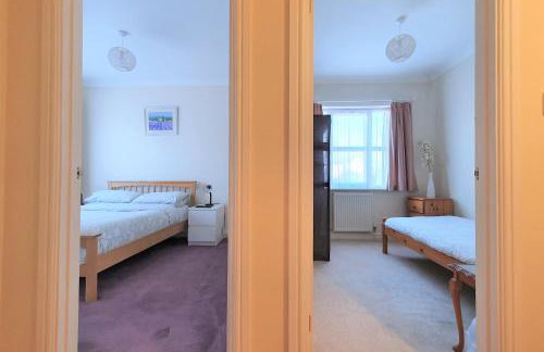 Friars Walk houses with 2 bedrooms, 2 bathrooms, fast Wi-Fi and private parking - Photo 46