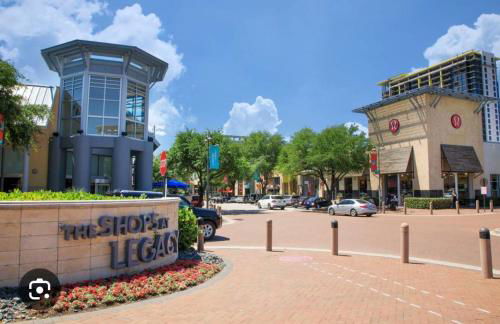 Cozy 1,100sf apartment in the heart of Legacy - Foto 20