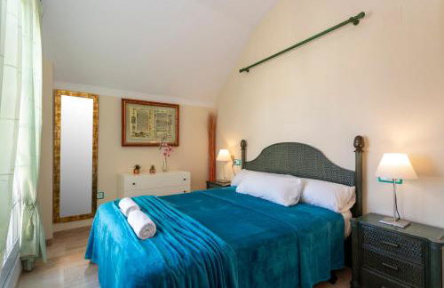 Caleta, ático, 3 dormitorios frente al mar, by Bookindenia - Foto 21