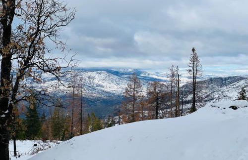 Shaver Lake, 4 BDR HOT TUB Misty Mountain Retreat - Photo 5