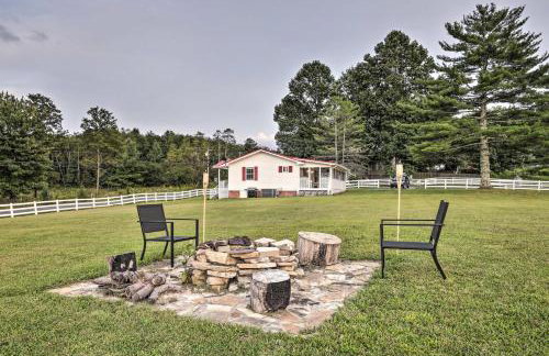 Waterfront Dunlap Cottage Large Yard and Views - Foto 2