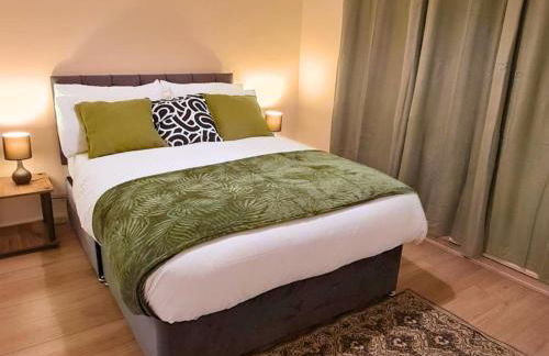 Modern Penge East Apartment - Photo 4