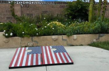 Modern 3 King Beds, Beautiful Large Backyard, WFH, Long Stays, Waterfall, WI-FI, FWY, 25 mins to Beach - Photo 39