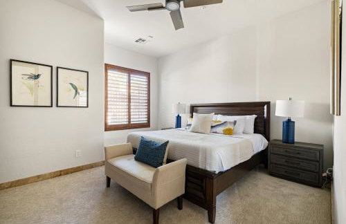 Desert Oasis with Pool Black Mountain Views - Photo 33