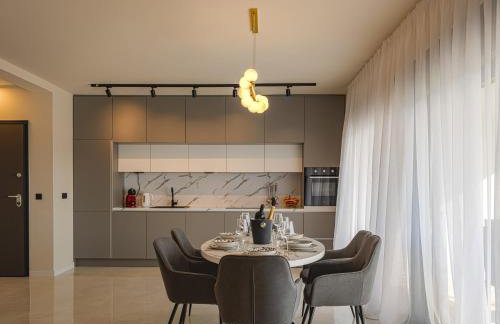 Panoramica apartment w balcony and swimming pool - Foto 9