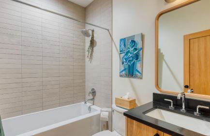 Rustic Arch Cape Getaway w/ Vibrant Interior Walk to the Beach Cape Wonder - Foto 66