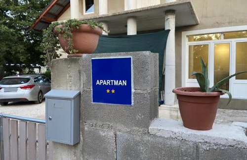 Apartment MiA with WIFi and private garden - Photo 16