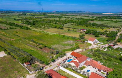 Awesome Home In Benkovac With Wifi - Foto 13