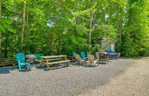 Fireside Relaxation Pet-Friendly Whittier Getaway - Foto 25