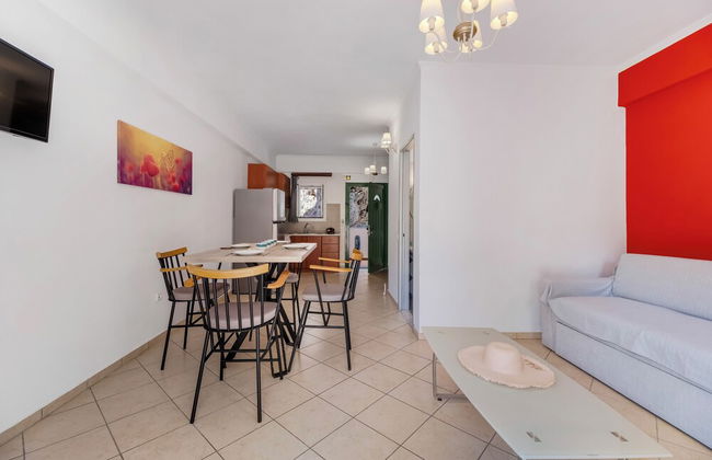 Oasis Exclusive - Photo 49