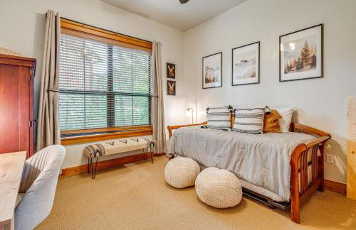 Scenic View! Lake Travis Cabin Near Pools and Marina - Foto 18