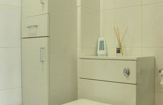 Heathrow Modern House with Parking & Fast WiFi - Foto 44