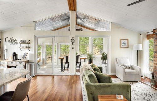 Cabin w hot tub & fire pit - Foto 4