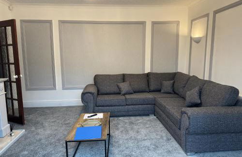 Largee 5 Bed House, Sleeps 10 Near NEC, BHX, HS2 - Foto 9