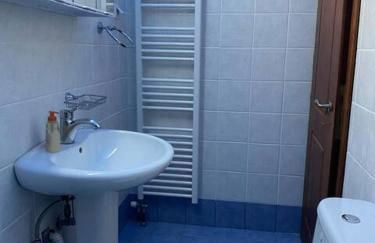 Forest House - Photo 11