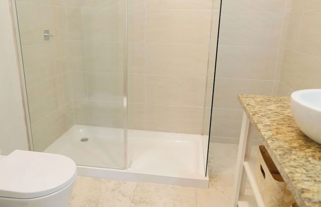 Villa Adina - Sleeps 7 - Pool - Parking - Garden - Foto 15